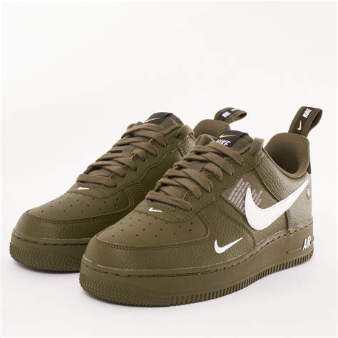 nike green air force trainers